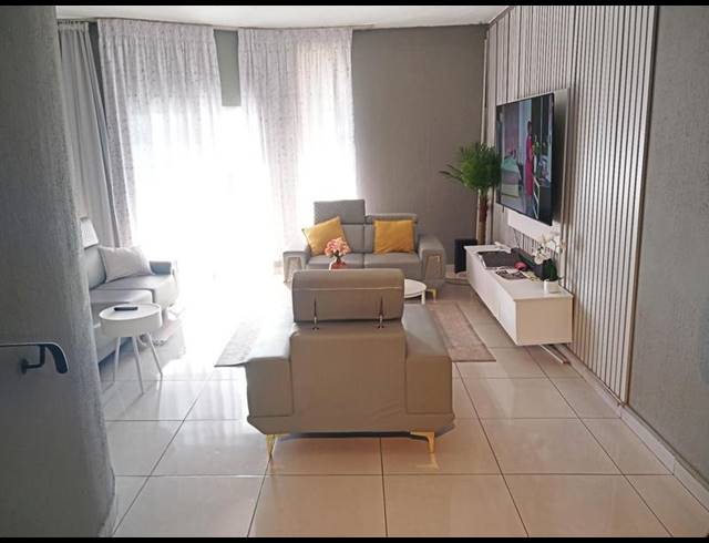 3 BEDROOM CLUSTER FOR SALE IN BRAMLEY PARK